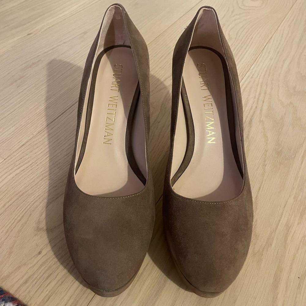 Stuart Weitzman Pumps NEVER WORN